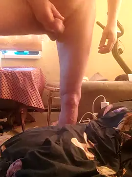 Snapshot of Osmon chatting on March 5, 9:49 am Osmon online show from March 5, 9:49 am