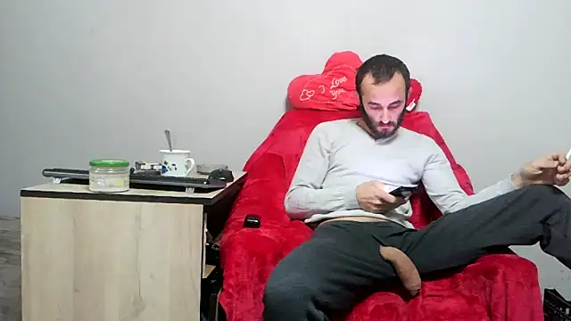 Snapshot of kisandgioni chatting on February 25, 7:36 pm kisandgioni online show from February 25, 7:36 pm