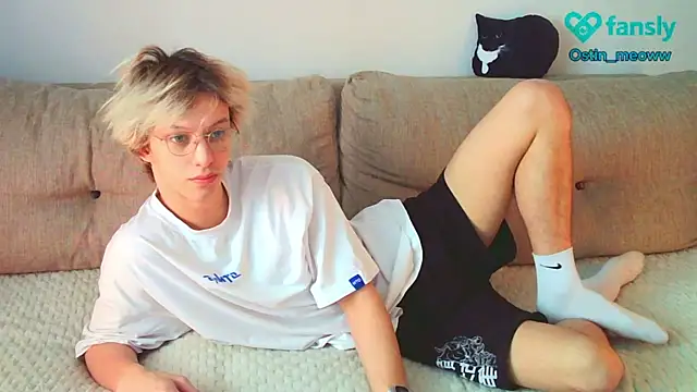 Ostin meow online show from March 18, 7:19 am