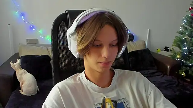 Ostin meow online show from December 5, 5:49 am