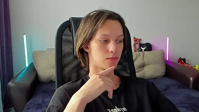 Ostin meow online show from March 7, 10:12 am