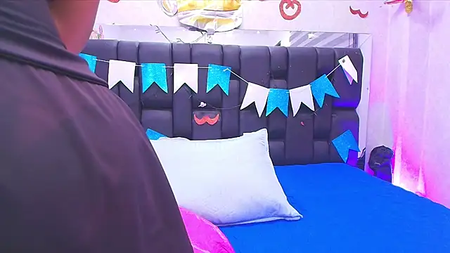 canela oss online show from September 27, 11:59 am