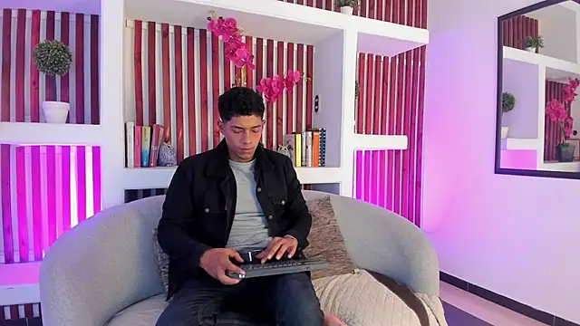 wagz online show from April 16, 8:09 pm