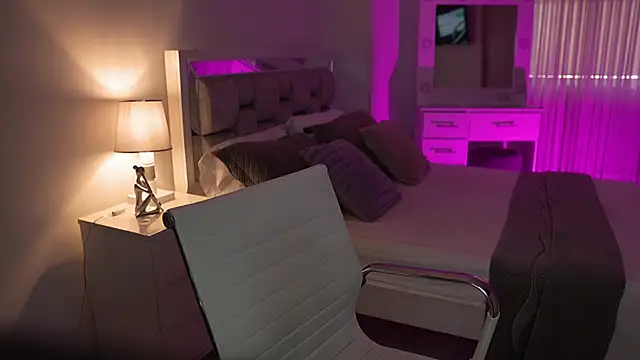 Camilaa bueno online show from December 19, 9:28 pm