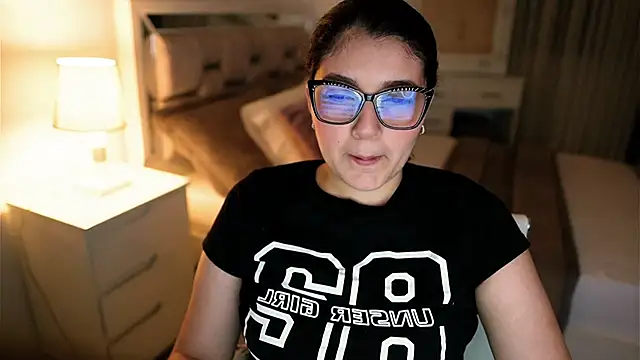 Camilaa bueno online show from October 19, 11:49 pm