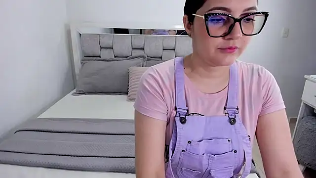 Camilaa bueno online show from July 13, 11:18 pm