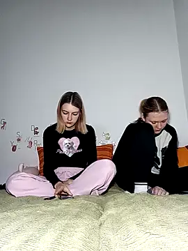 ella grays online show from February 23, 5:10 pm