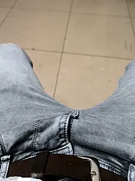 Snapshot of faaseel chatting on February 15, 11:50 am faaseel online show from February 15, 11:50 am