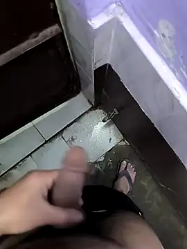 Snapshot of faaseel chatting on February 25, 3:05 pm faaseel online show from February 25, 3:05 pm