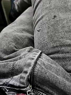 Snapshot of faaseel chatting on February 26, 12:47 pm faaseel online show from February 26, 12:47 pm