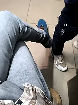 Snapshot of faaseel chatting on February 27, 12:56 pm faaseel online show from February 27, 12:56 pm