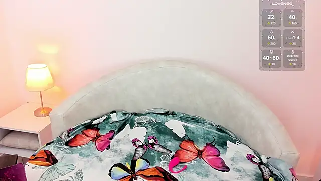 anna lorenss online show from December 18, 1:22 am