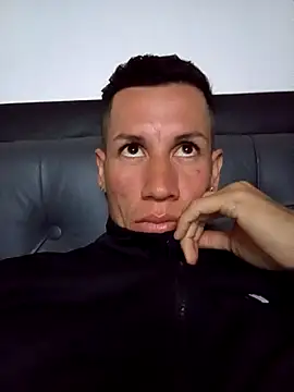 Snapshot of FlacoDani chatting on October 22, 11:21 am FlacoDani online show from October 22, 11:21 am