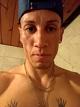 Snapshot of FlacoDani chatting on October 31, 5:47 pm FlacoDani online show from October 31, 5:47 pm