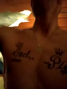 Snapshot of FlacoDani chatting on November 19, 5:02 pm FlacoDani online show from November 19, 5:02 pm