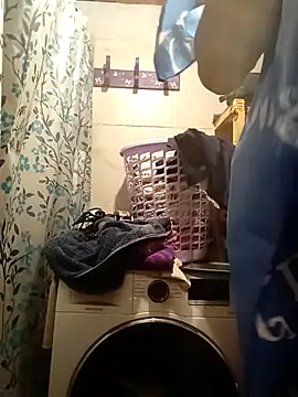 Snapshot of FlacoDani chatting on February 11, 4:56 pm FlacoDani online show from February 11, 4:56 pm