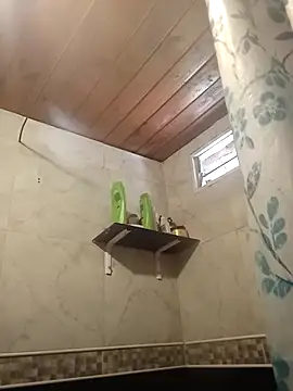 Snapshot of FlacoDani chatting on February 16, 5:09 pm FlacoDani online show from February 16, 5:09 pm