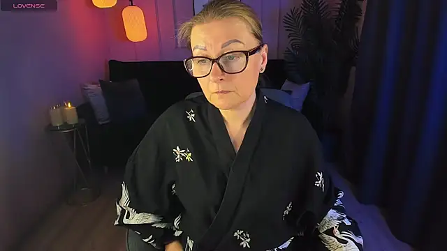 Snapshot of AlexandraKind chatting on February 15, 11:47 pm AlexandraKind online show from February 15, 11:47 pm