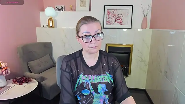 Snapshot of AlexandraKind chatting on February 27, 12:56 pm AlexandraKind online show from February 27, 12:56 pm