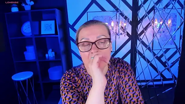 Snapshot of AlexandraKind chatting on March 3, 7:39 pm AlexandraKind online show from March 3, 7:39 pm