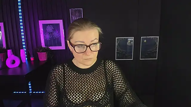 Snapshot of AlexandraKind chatting on March 10, 1:43 pm AlexandraKind online show from March 10, 1:43 pm