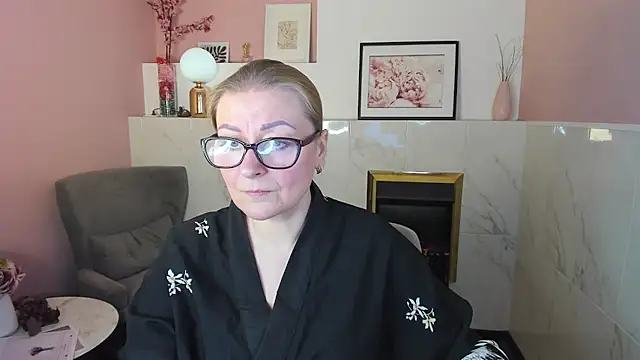 Snapshot of AlexandraKind chatting on March 13, 9:05 pm AlexandraKind online show from March 13, 9:05 pm