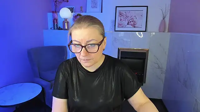 Snapshot of AlexandraKind chatting on March 15, 1:51 pm AlexandraKind online show from March 15, 1:51 pm