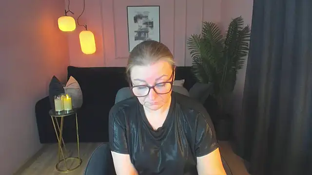 Snapshot of AlexandraKind chatting on March 17, 11:00 pm AlexandraKind online show from March 17, 11:00 pm