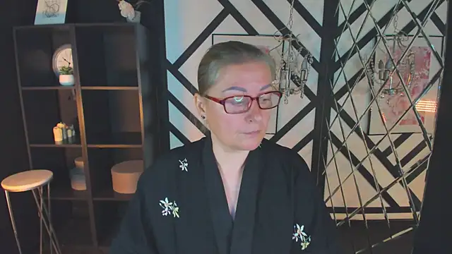 Snapshot of AlexandraKind chatting on September 16, 2:18 pm AlexandraKind online show from September 16, 2:18 pm