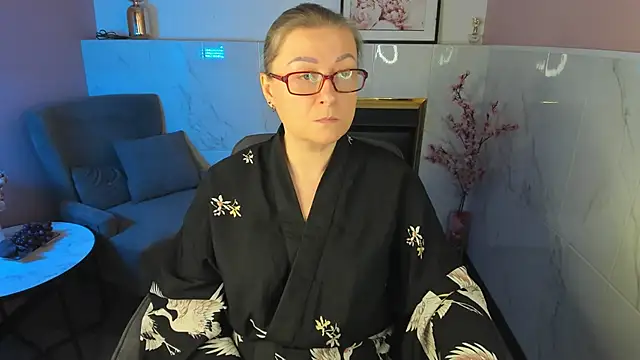 Snapshot of AlexandraKind chatting on December 5, 8:49 pm AlexandraKind online show from December 5, 8:49 pm