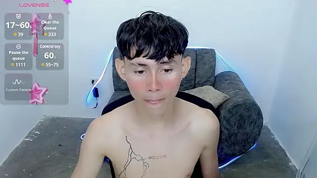 Snapshot of tanjiro_cute chatting on January 5, 11:44 pm tanjiro cute online show from January 5, 11:44 pm