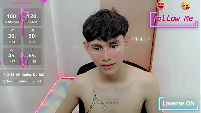 Snapshot of tanjiro_cute chatting on January 12, 6:39 am tanjiro cute online show from January 12, 6:39 am