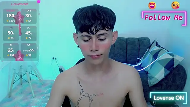 Snapshot of tanjiro_cute chatting on January 30, 3:33 am tanjiro cute online show from January 30, 3:33 am