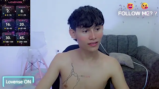 Snapshot of tanjiro_cute chatting on February 27, 6:18 am tanjiro cute online show from February 27, 6:18 am