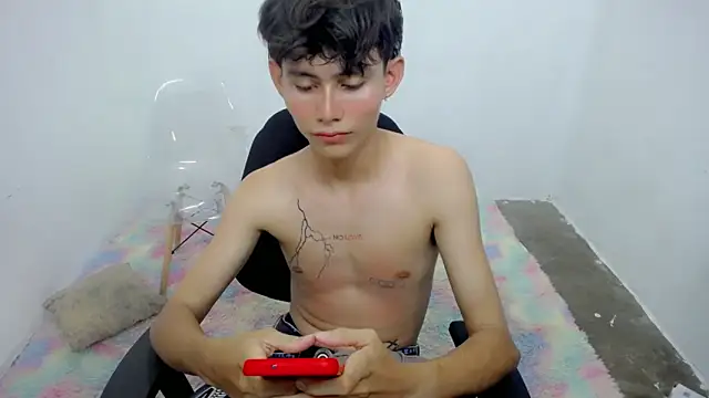 Snapshot of tanjiro_cute chatting on March 11, 3:16 am tanjiro cute online show from March 11, 3:16 am