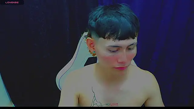 Snapshot of tanjiro_cute chatting on October 26, 8:37 pm tanjiro cute online show from October 26, 8:37 pm