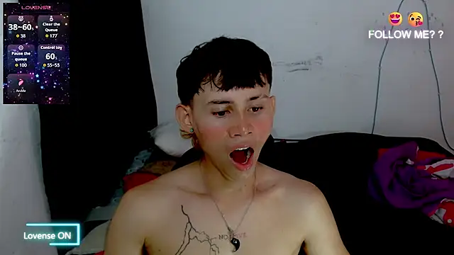 Snapshot of tanjiro_cute chatting on November 3, 11:04 pm tanjiro cute online show from November 3, 11:04 pm