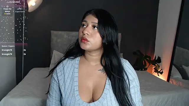 alinakiss online show from June 14, 4:03 am