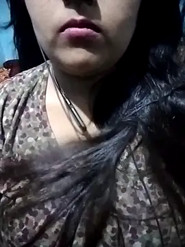 Snapshot of Love-Veronica chatting on April 25, 1:41 pm Love-Veronica online show from April 25, 1:41 pm