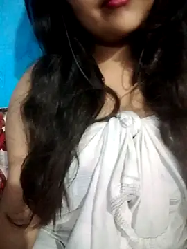 Snapshot of Love-Veronica chatting on May 9, 6:24 pm Love-Veronica online show from May 9, 6:24 pm
