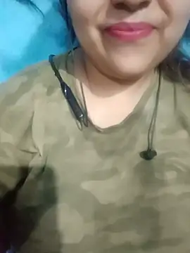 Snapshot of Love-Veronica chatting on June 10, 6:51 pm Love-Veronica online show from June 10, 6:51 pm