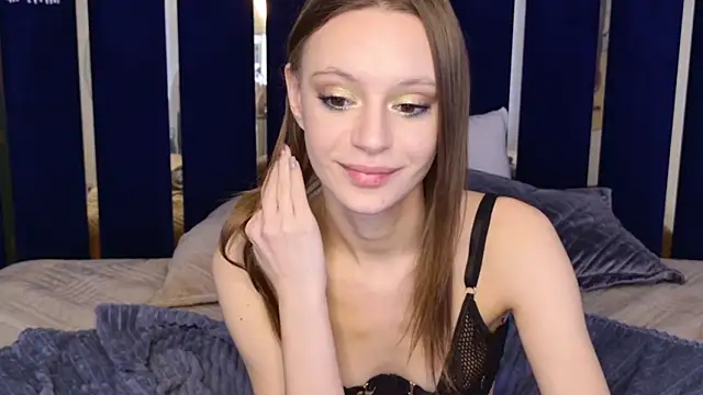 Snapshot of RebeccaMartons chatting on January 28, 12:05 am RebeccaMartons online show from January 28, 12:05 am