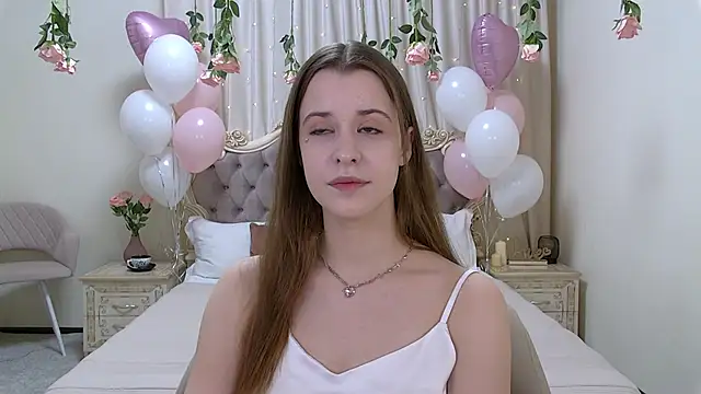 Snapshot of AgataAisitt chatting on February 10, 5:19 pm AgataAisitt online show from February 10, 5:19 pm