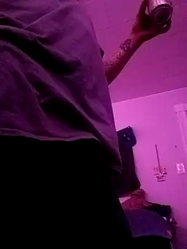 ChuckyyDee online show from February 4, 1:00 am