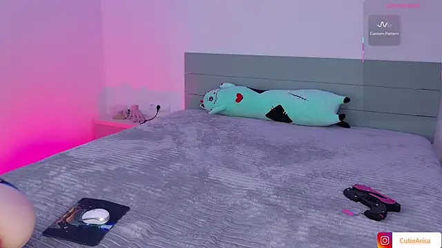 Lust One  online show from April 4, 2:03 pm