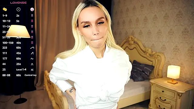 BrittByron online show from December 5, 5:26 am