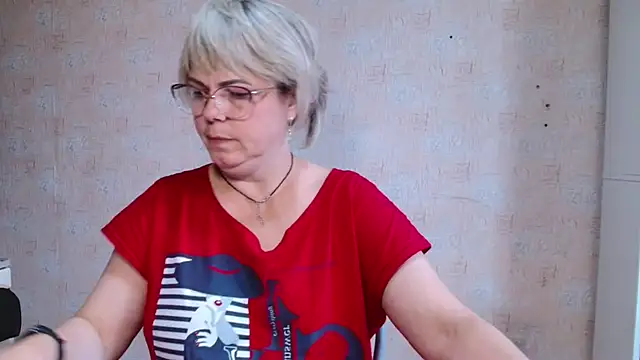 sweetsunset11 online show from October 18, 8:04 am