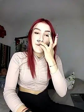 Snapshot of laura_arias018 chatting on December 4, 11:46 pm laura arias018 online show from December 4, 11:46 pm