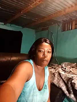 curvyloneah75 online show from February 27, 7:15 pm