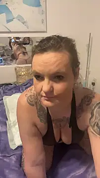 Snapshot of Inked_blondi chatting on January 8, 11:19 pm Inked blondi online show from January 8, 11:19 pm